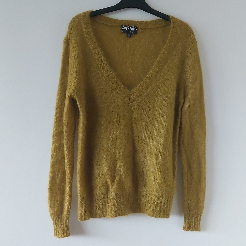 Lord and taylor Mohair's wool blend sweater size S